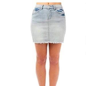 Almost Famous Light Denim Mid-rise Jean Short Skirt Size 3 NWT